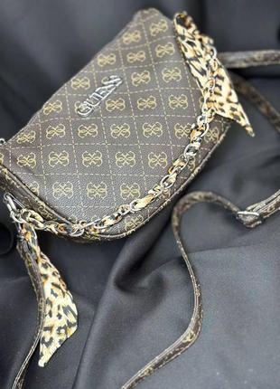 Женская брендовая сумка guess полукруглая, сумка гесс, сумка через плечо, сумка с логотипом, сумка на ремешке