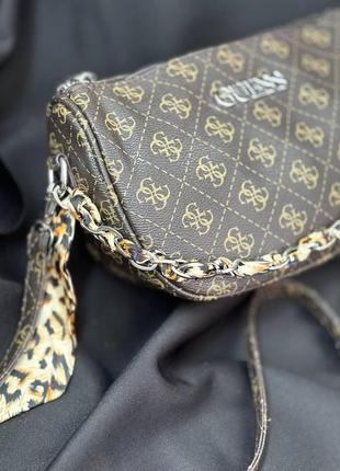 Женская брендовая сумка guess полукруглая, сумка гесс, сумка через плечо, сумка с логотипом, сумка на ремешке3 фото