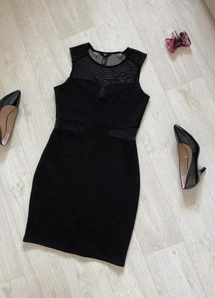 Ефектна міні сукня з вставками з сіточки сукня по фігурі чорного кольору р.м