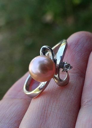 Серебряное кольцо (17,5) с жемчужиной и цирконом1 фото