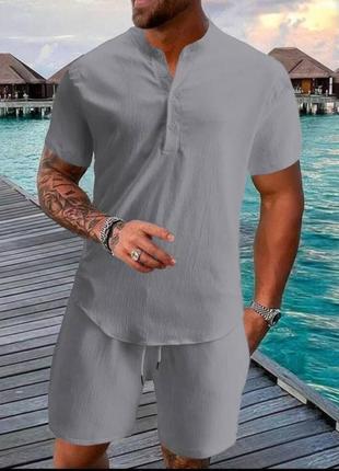 Чоловічий літній зручний трендовий однотонний костюм двійка футболка та шорти креп жниварка7 фото