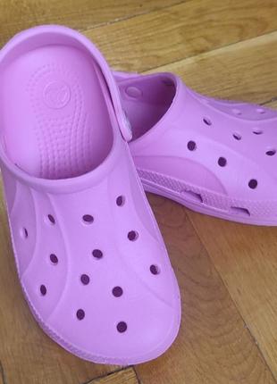 Crocs