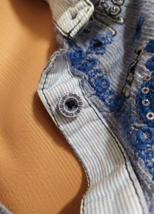 Синя сорочка в смужку з вишивкою desigual s m5 фото