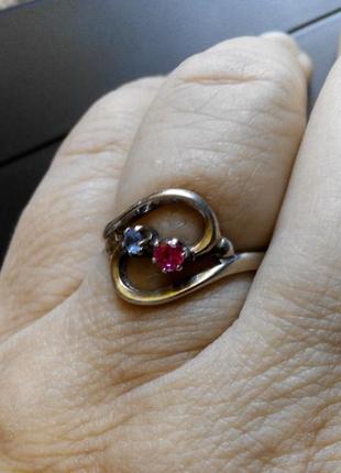 Серебряное кольцо звезда 925 пробы с двумя камнями  с корундом и топазом в позолоте9 фото
