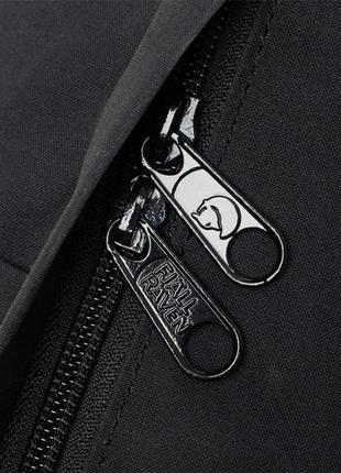 Чорний рюкзак з райдужними ручками kanken classic 16 l, канкен.10 фото
