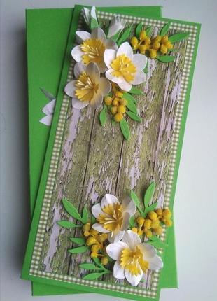 Букет квітів з мімозою та нарцисами. листівка в коробочці1 фото