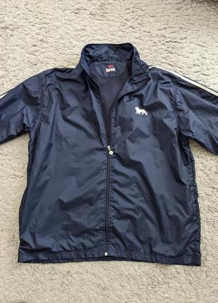 Ветровка lonsdale, size xxl, плечи 62 подмышки 70 рукав 63 длина 80