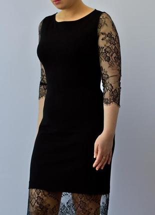 Коктейльное платье с кружевом, черное1 фото