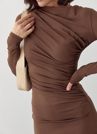 Силуэтное платье с драпировкой - коричневый цвет, m (есть размеры)4 фото