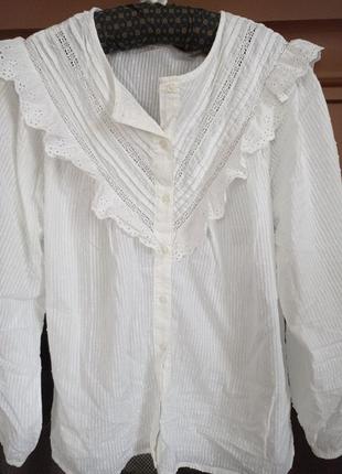Продам красивую блузу из хлопка, качественного сеточно, р.50-52.