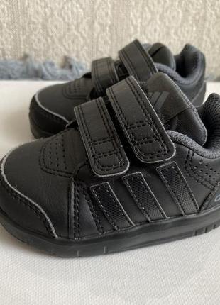 Кроссовки adidas1 фото