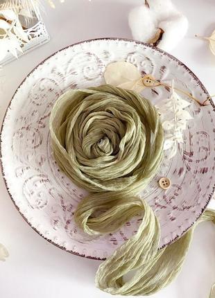 Шелковая свадебная лента-жатка  оливкового цвета  (olive)5 фото