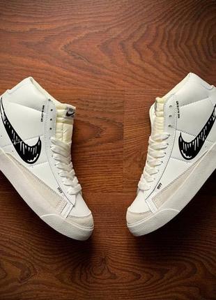 Кросівки чоловічі nike blazer mid 77 vintage white & black