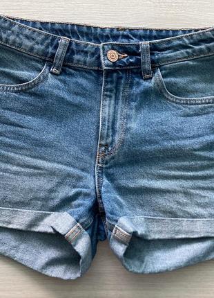 Женские короткие джинсовые шорты h&m denim размер xs - s 34 regular ( средняя посадка)