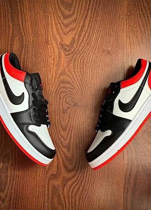 Кроссовки мужские nike air jordan 1 low white &amp; black &amp; red6 фото