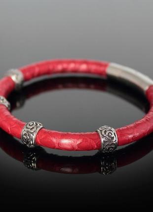 Жіночий браслет із натуральної зміїної шкіри "jessica". червоний.4 фото