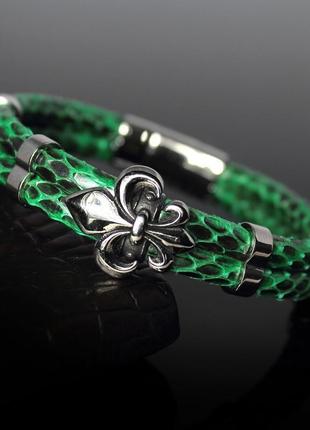 Женский браслет "геральдическая лилия" из натуральной змеиной кожи. зелёный.7 фото