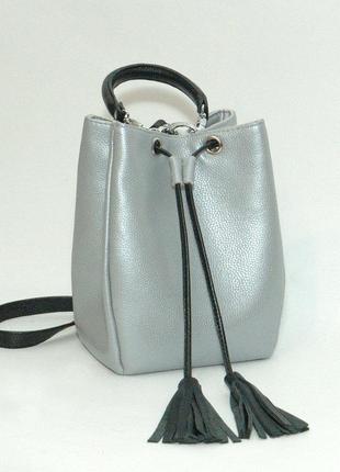 Женская сумка кожаная 25 серебристый флотар с черным5 фото