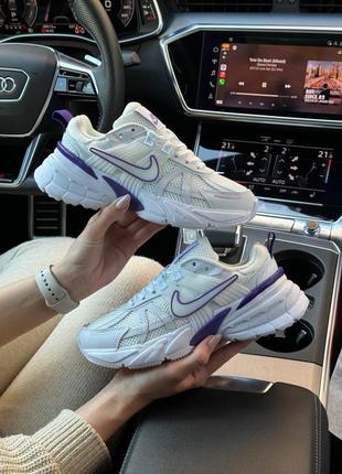 Жіночі кросівки nike collection runtekk wmns white purple