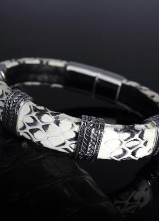Чоловічий браслет із натуральної зміїної шкіри "еверест". білий із чорним.5 фото