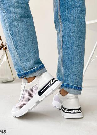 Натуральні білі жіночі легкі кросівки із текстильною сіткою2 фото