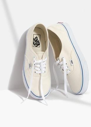 Базовые кеды vans