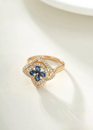 Позолоченное кольцо синие белые камни медицинское золото подарок позолоченное кольцо синие белые камены медзолото подарок2 фото