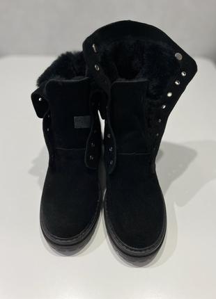 Замшевые женские зимние ботинки2 фото
