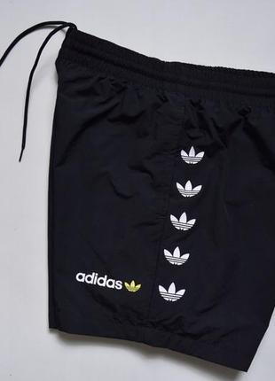 Спортивні шорти adidas originals size s original лампас