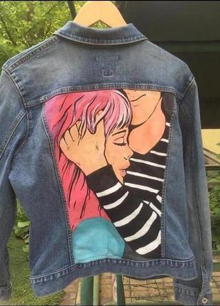 Джинсовая куртка с ручной росписью в стиле pop-art