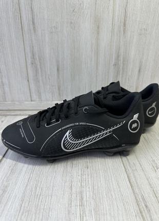 Фирменные бутсы nike.35.5