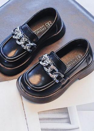 Туфлі лофери для дівчаток ilys чорні, розмір 241 фото