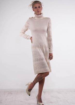 Белое вязаное мини платье-свитер