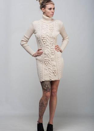 Кремовое вязаное мини платье-свитер2 фото