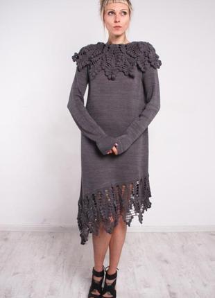 Сіре в'язане вечірня сукня з мереживним коміром і ажурною облямівкою3 фото