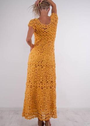 Желтое вязаное крючком ажурное макси платье6 фото