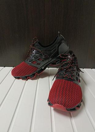 Кросівки 42 розмір 2