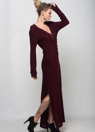 Бордовое вязаное вечернее макси платье с открытой спиной7 фото