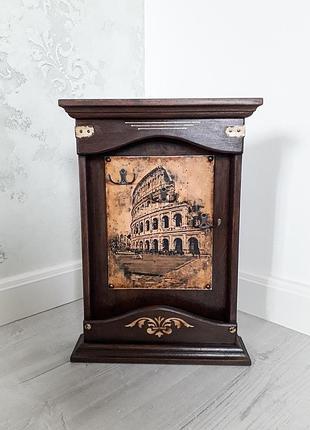 Ключница настенная