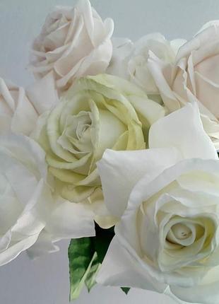 Інтер'єрний букет троянд, реалістичний букет10 фото