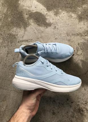 Кросівки trainers