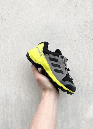 Кросівки дитячі adidas terrex gore-tex водонепроникн кроссовки 30/18.5