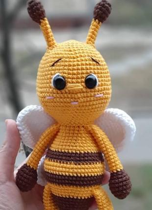 В'язана бджола1 фото