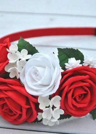 Обруч с цветами красные и белые розы ободок с цветами для девочки4 фото