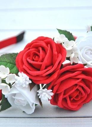 Обруч с цветами красные и белые розы ободок с цветами для девочки2 фото