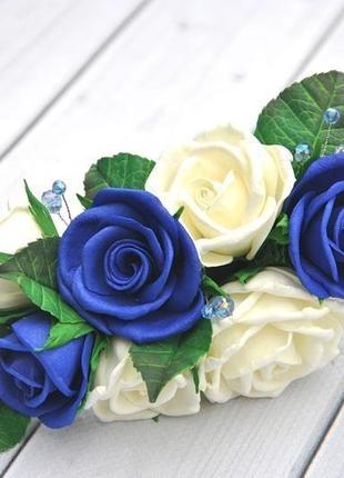 Заколка з синіми білими трояндами весільні прикраси у волосся,бутоньєрка для нареченого1 фото