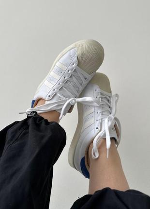 Стильные кроссовки высокого качества в стиле adidas superstar white/blue4 фото