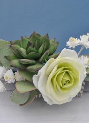 Свадебный гребень для волос с цветами и листьями эвкалипта,суккулентом и гипсофилой3 фото