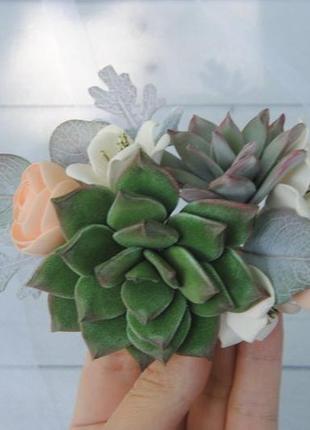 Весільний гребінь з квітами сукулентами та евкаліптом2 фото