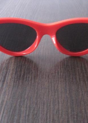 6 елегантні сонцезахисні окуляри4 фото
